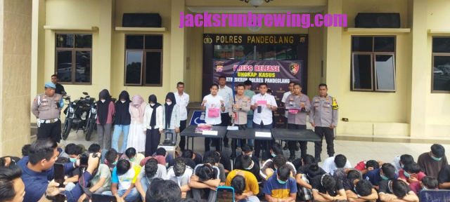 Viral Konvoi Kelulusan Di Pandeglang Sambil Bawa Sajam, 47 Pelajar Di Tangkap Polisi